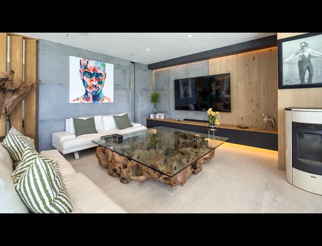 5 BEDROOM HOUSE FOR SALE IN ZULULAMI LUXURY COASTAL ESTATE